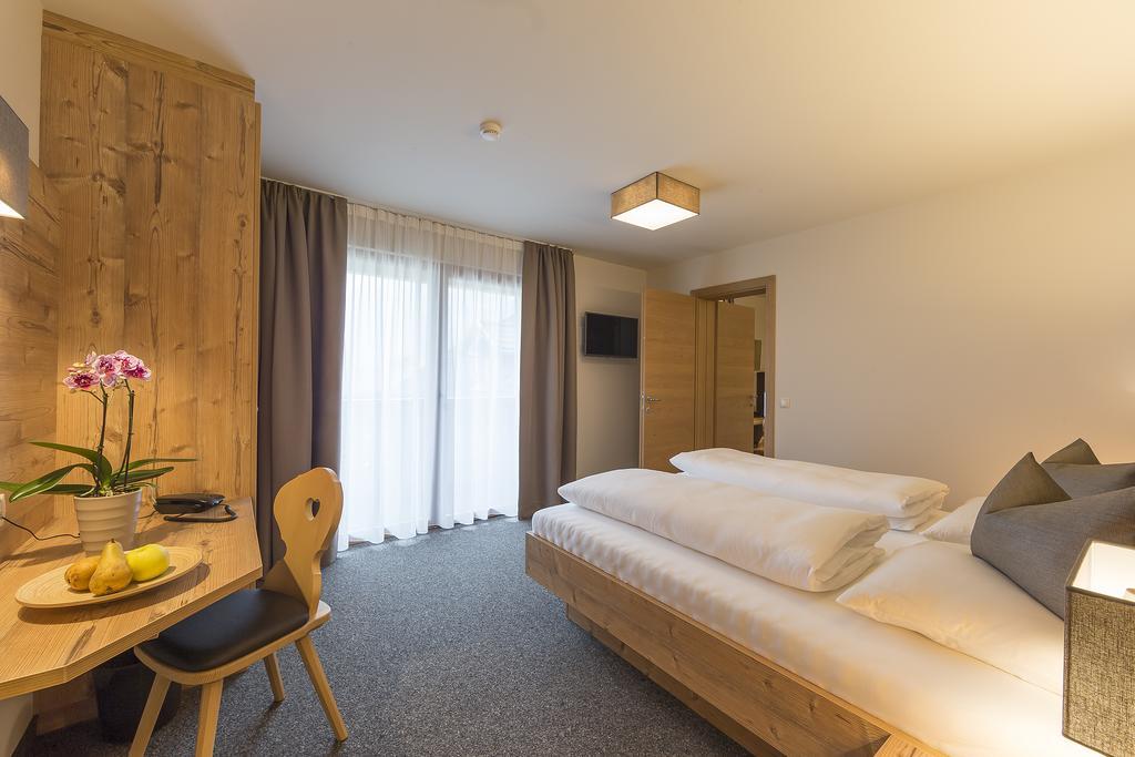 Hotel Anewandter Брунико Екстериор снимка